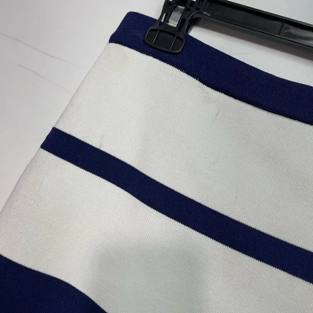 Neiman‎ Marcus Striped Navy/White Pencil Skirt Medium